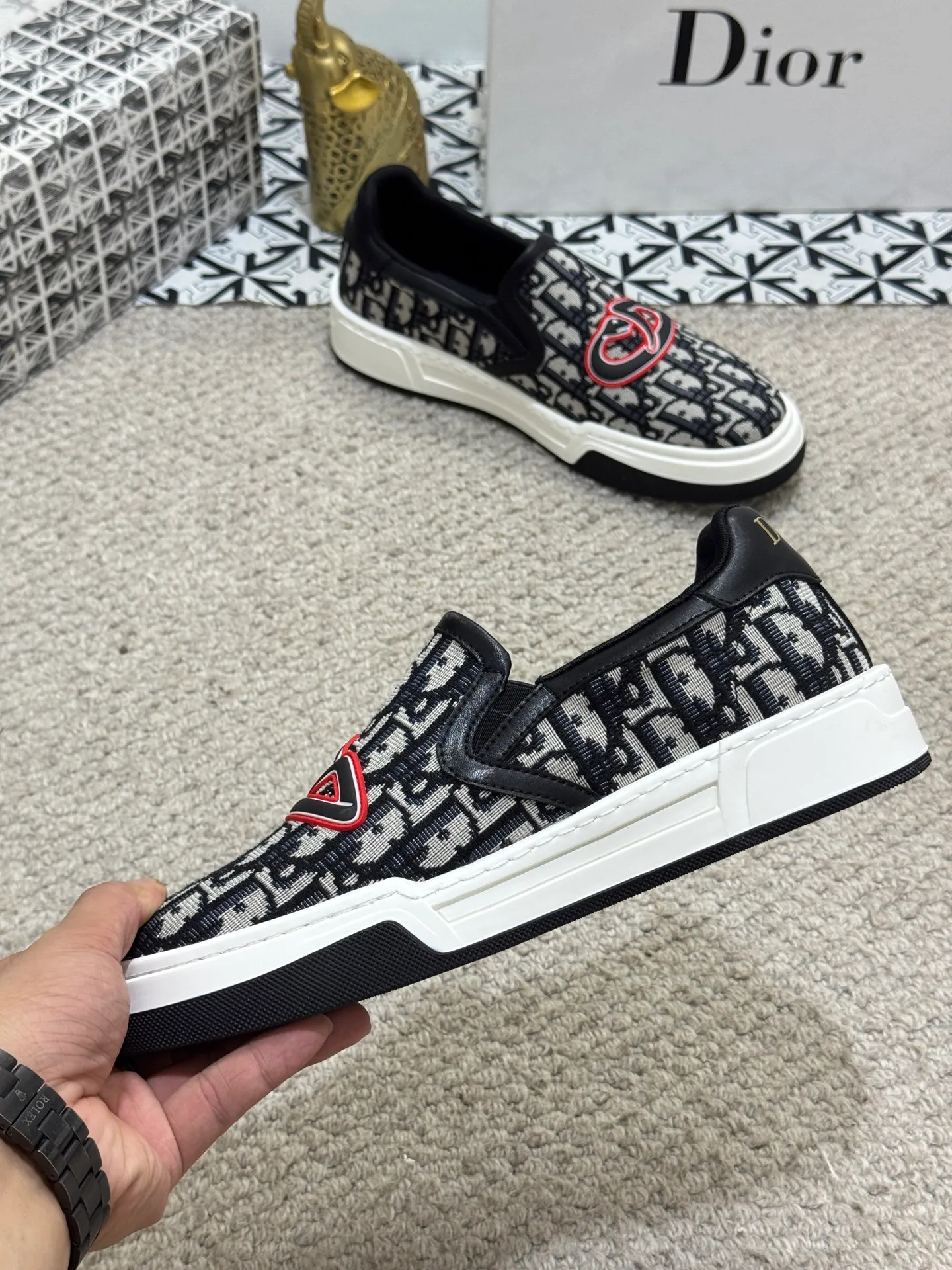 Men's men's shoes 💰380 [New style] 🌂🌂Top original - Dior 🆕 one-leg casual shoes, the upper is carefully made with canvas, comfortable and breathable ~ two-color rubber sole, enhances style. Fashionable and versatile, it can complement any look. Featuring an exquisite design that is uniquely dynamic and modern, this shoe is part of Dior's legacy and embodies modern elegance. Size: 38-44 (45 customized